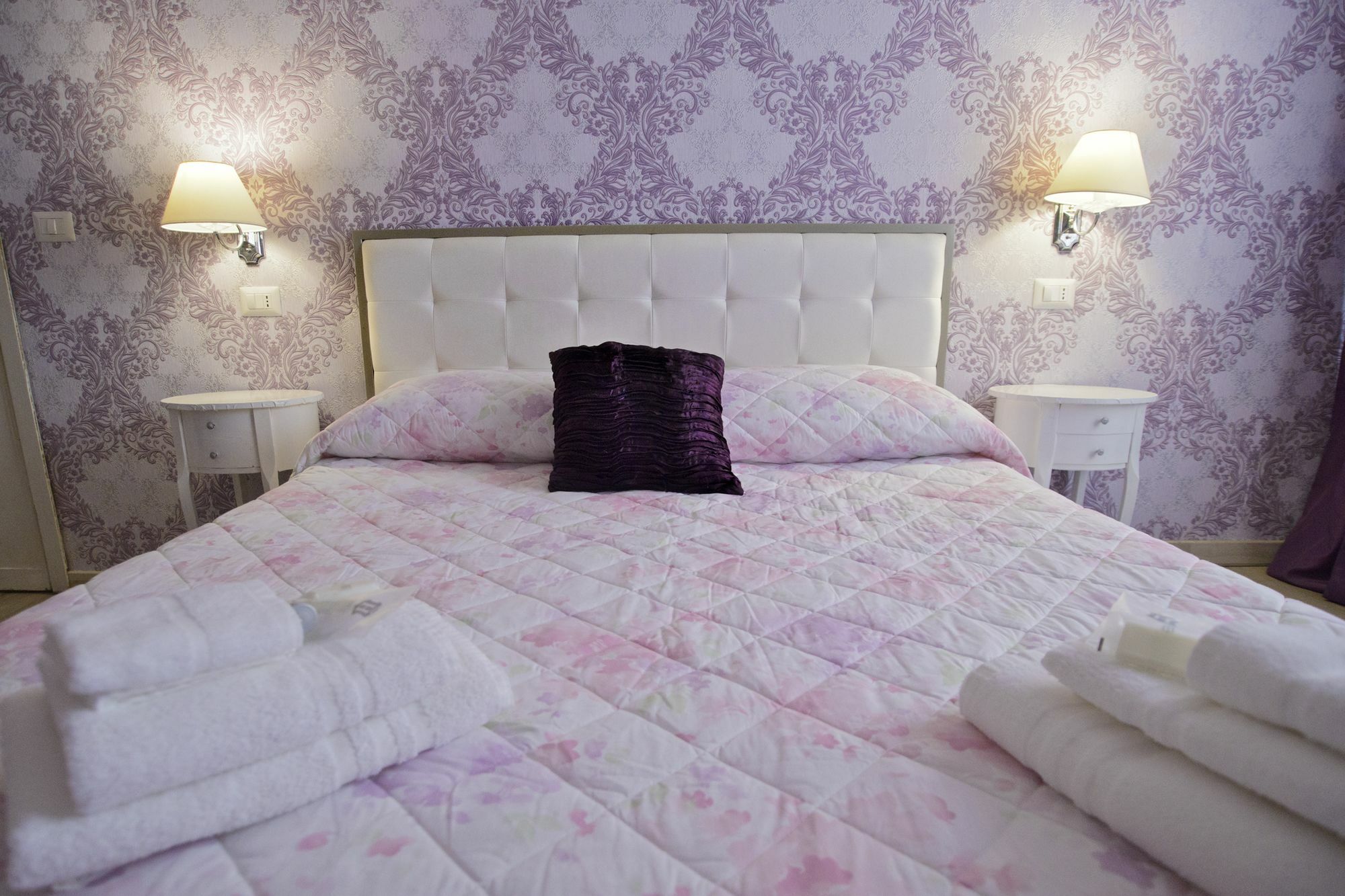 Vatican Rooms Accommodation Рим Екстер'єр фото